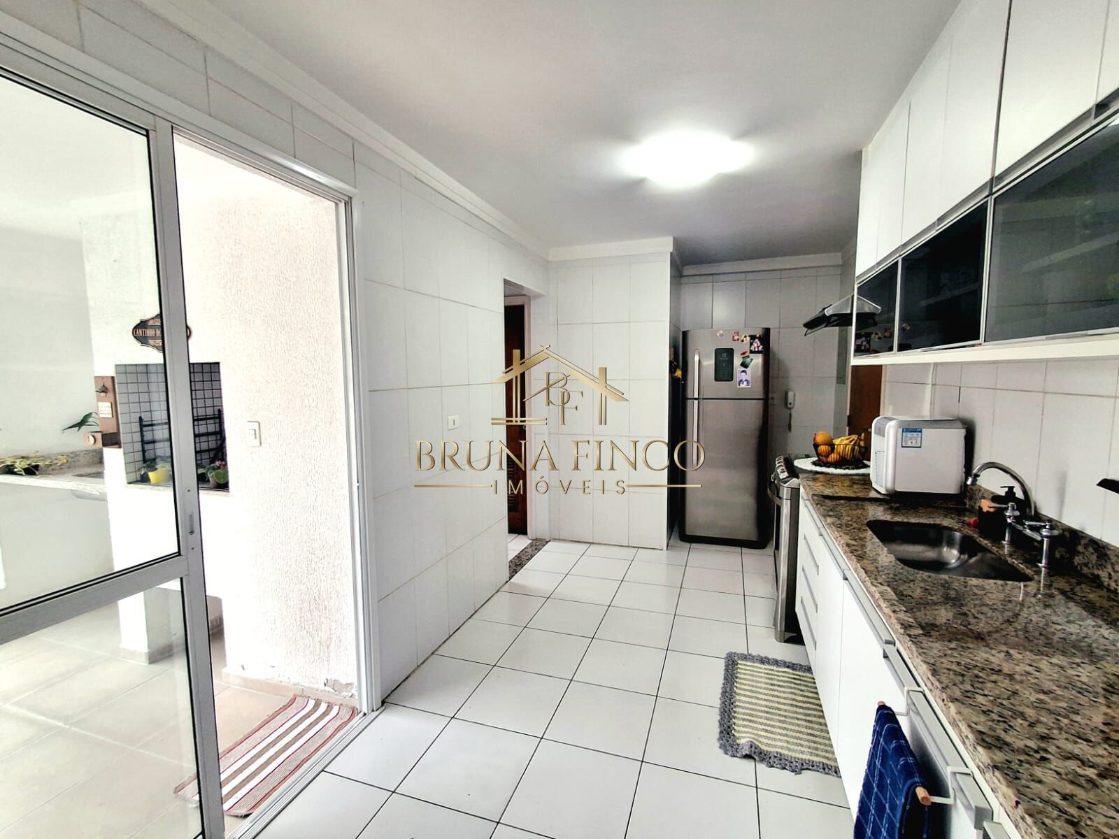 Apartamento à venda com 3 quartos, 108m² - Foto 17