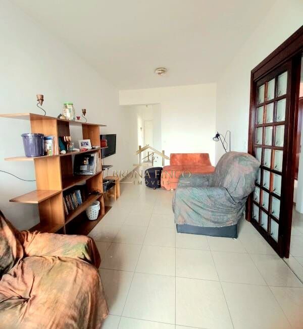 Apartamento à venda com 2 quartos, 68m² - Foto 2