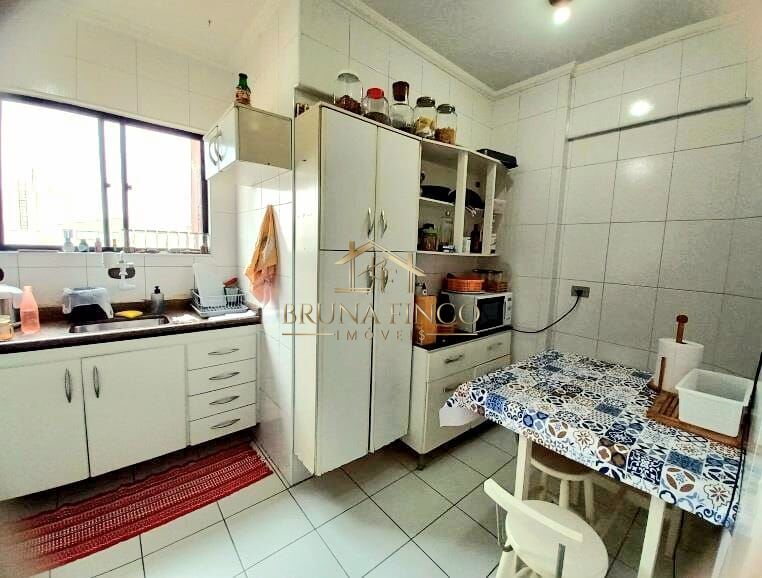 Apartamento à venda com 2 quartos, 68m² - Foto 3