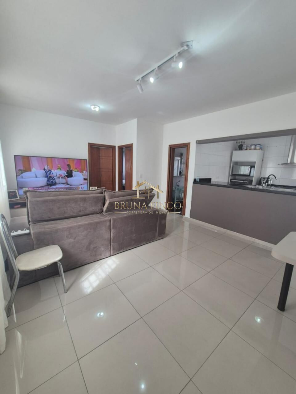 Apartamento, 2 quartos, 70 m² - Foto 2