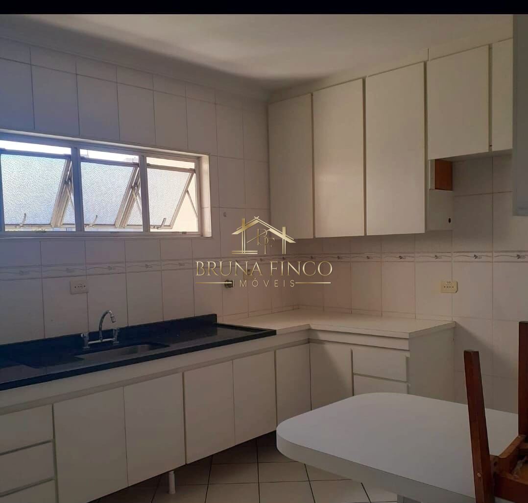 Apartamento à venda com 3 quartos, 130m² - Foto 2