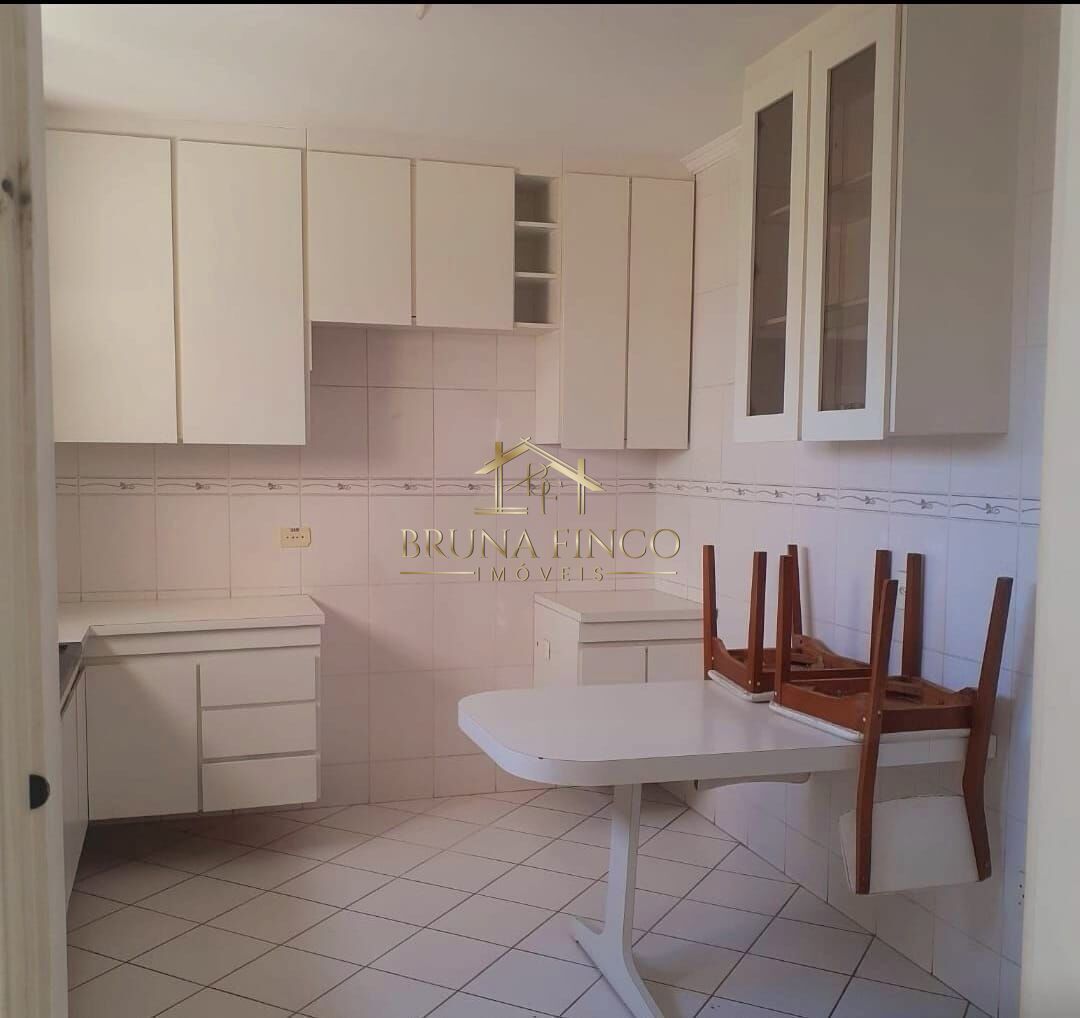 Apartamento à venda com 3 quartos, 130m² - Foto 1