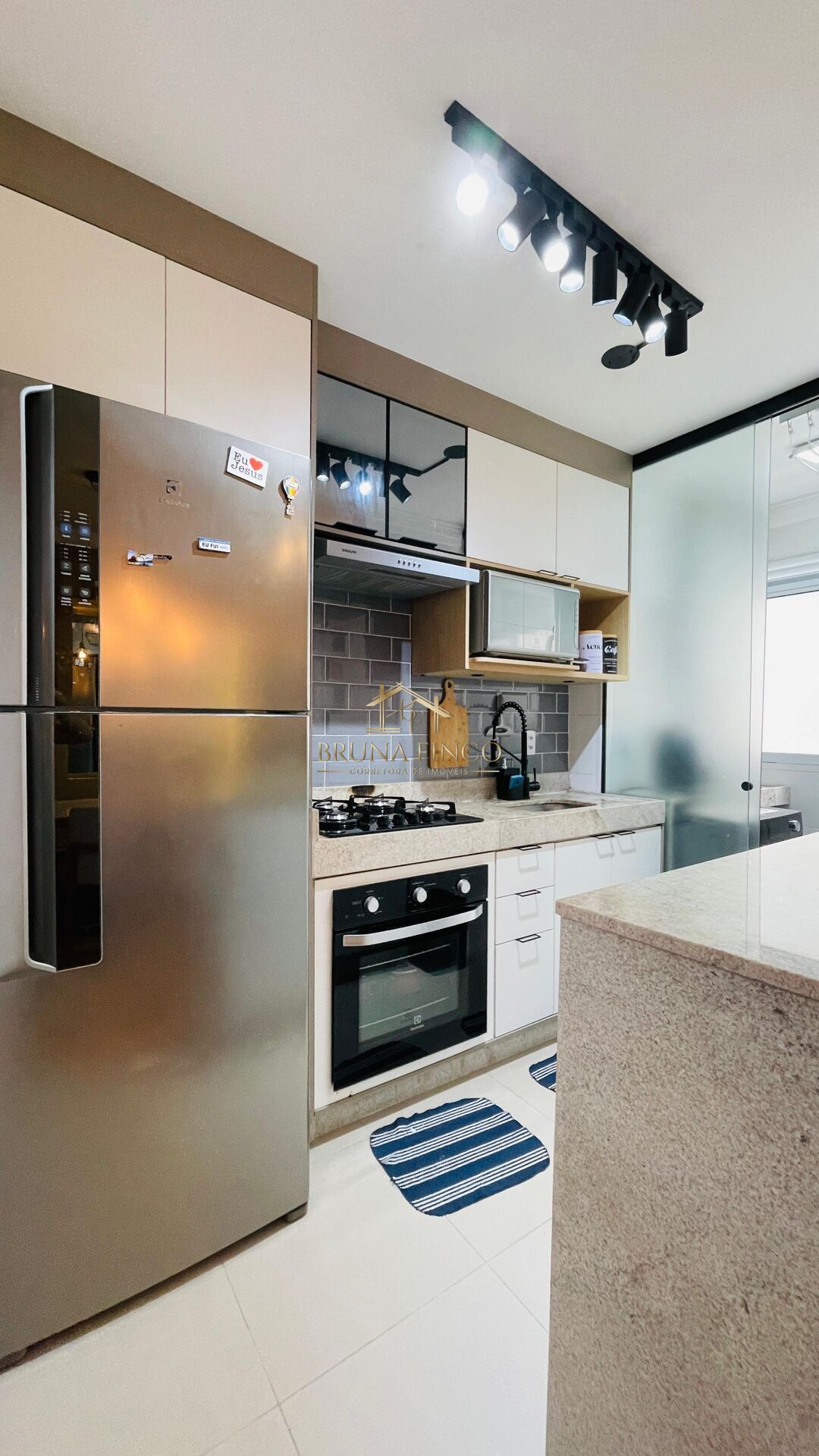 Apartamento à venda com 2 quartos, 44m² - Foto 10