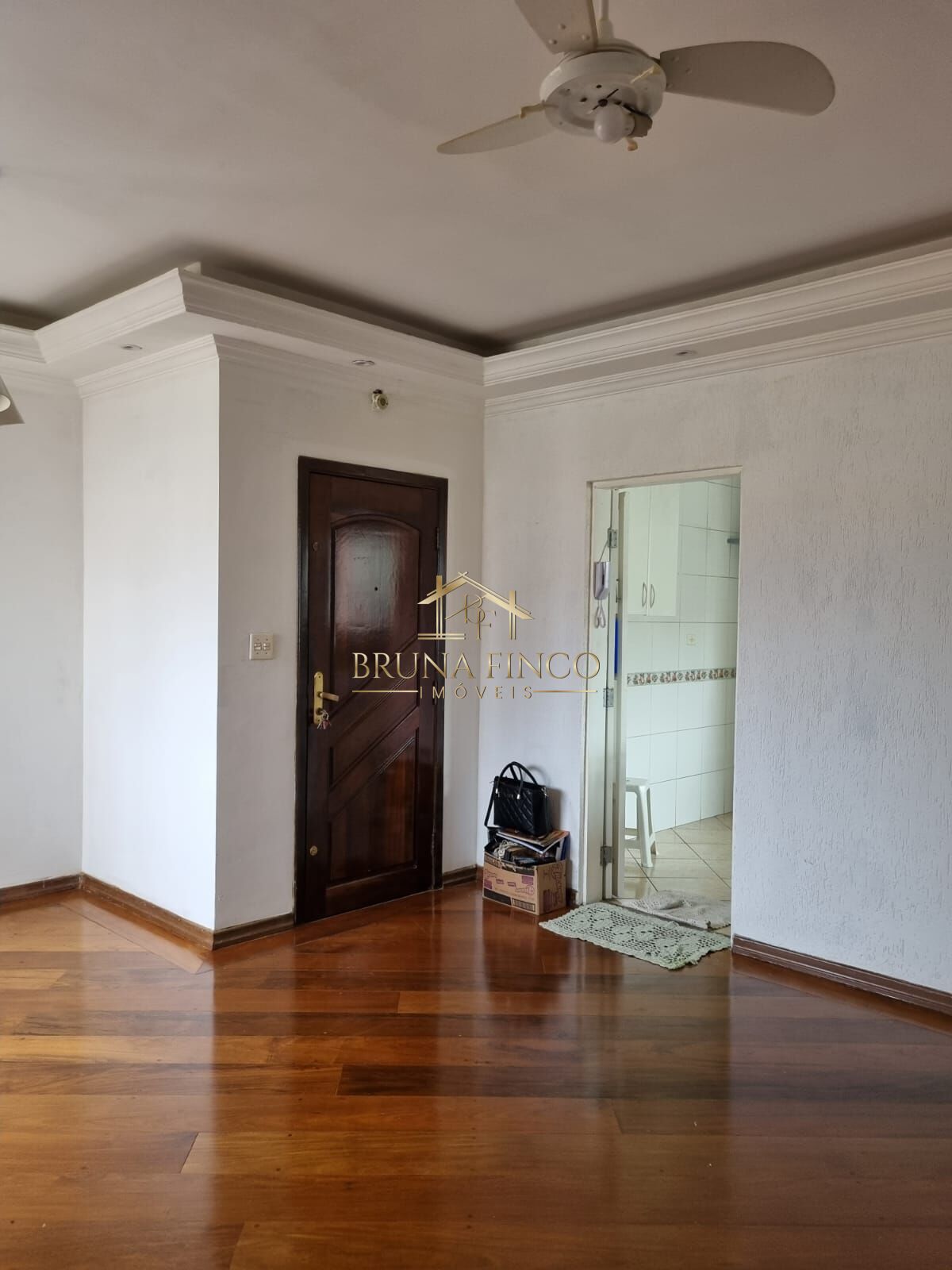 Apartamento à venda com 3 quartos, 102m² - Foto 2