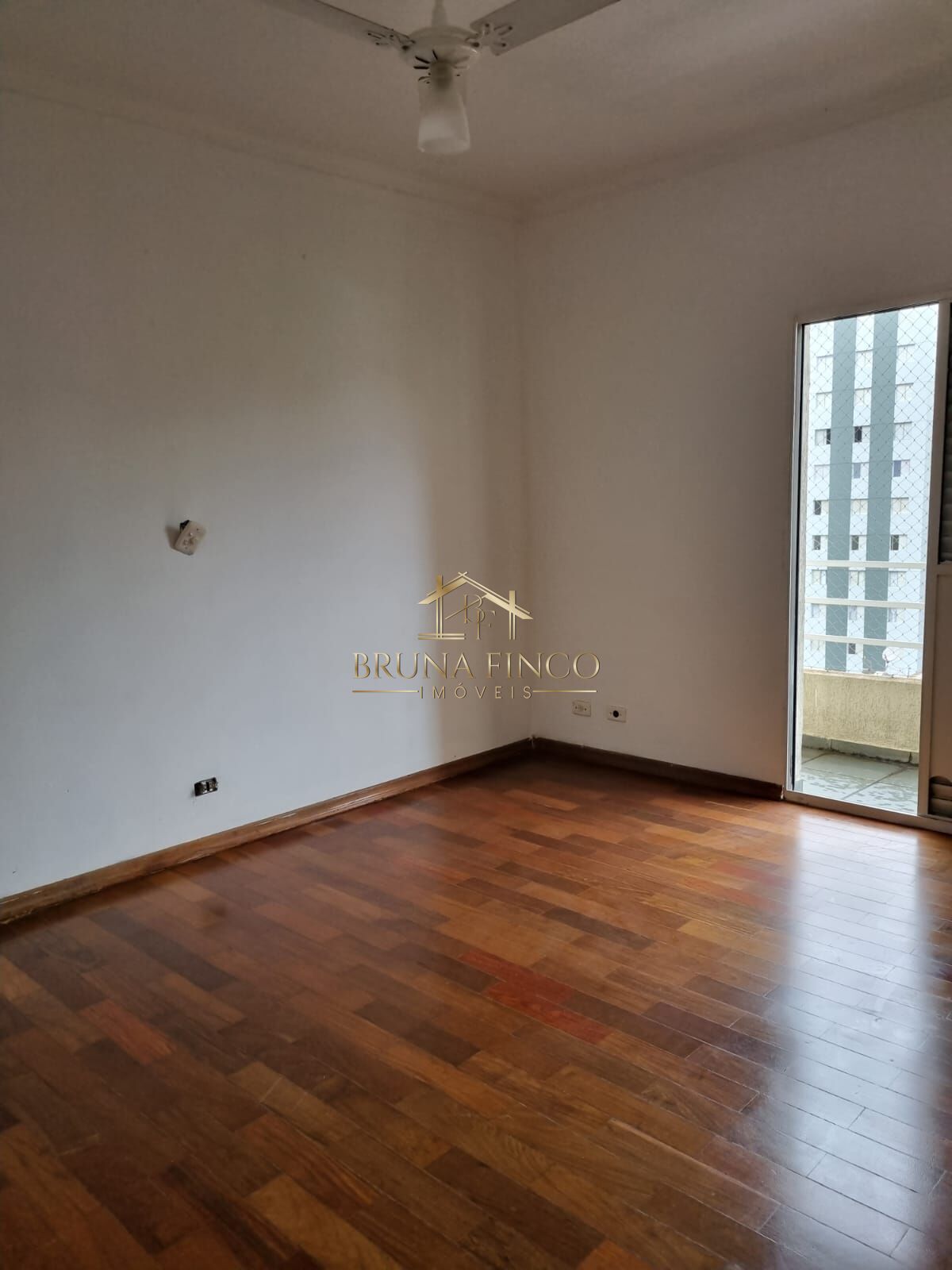 Apartamento à venda com 3 quartos, 102m² - Foto 4