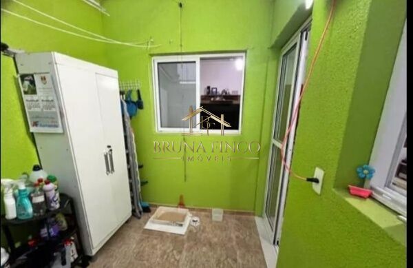 Apartamento à venda com 2 quartos, 44m² - Foto 2