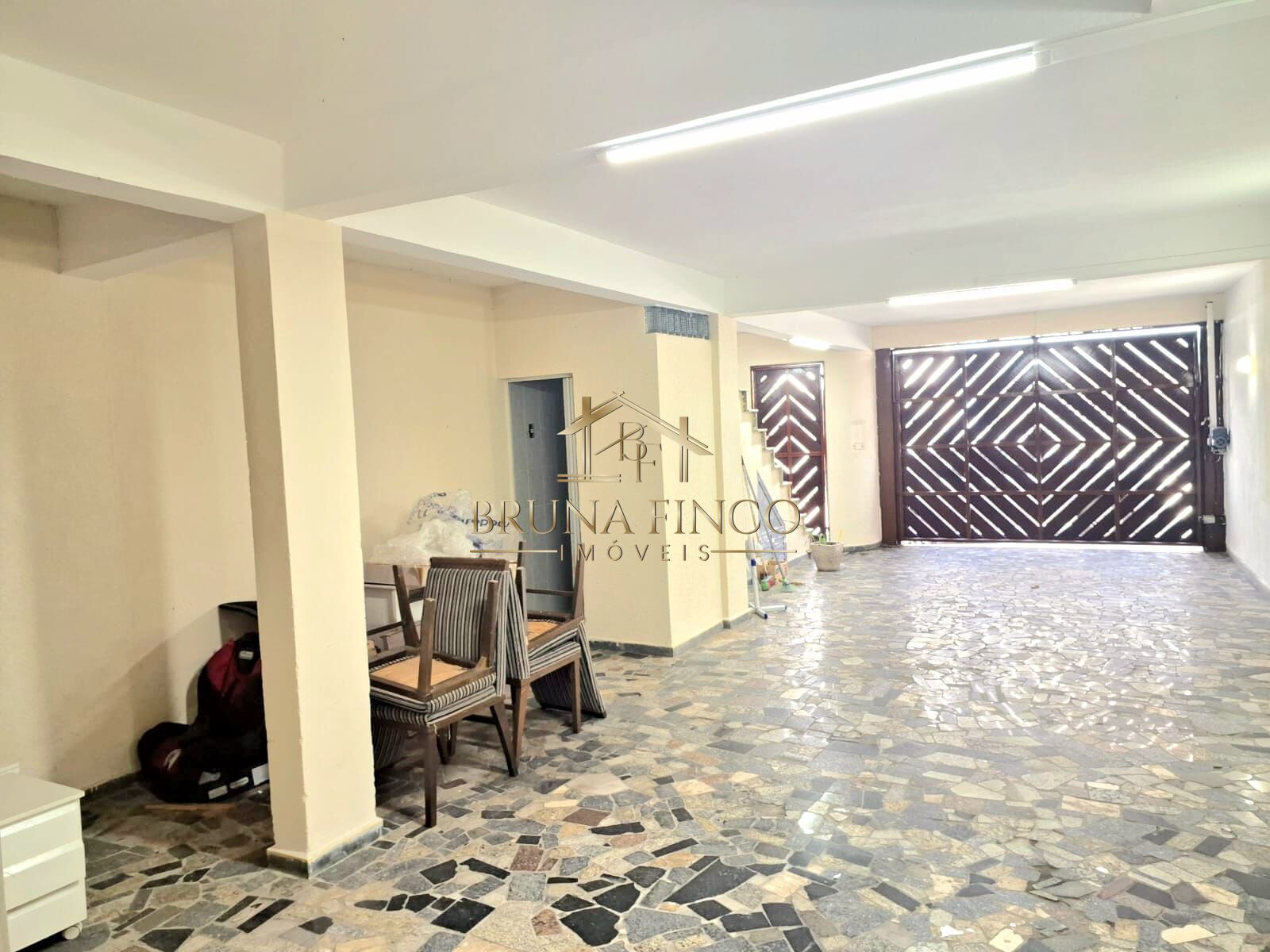 Sobrado à venda com 3 quartos, 257m² - Foto 27