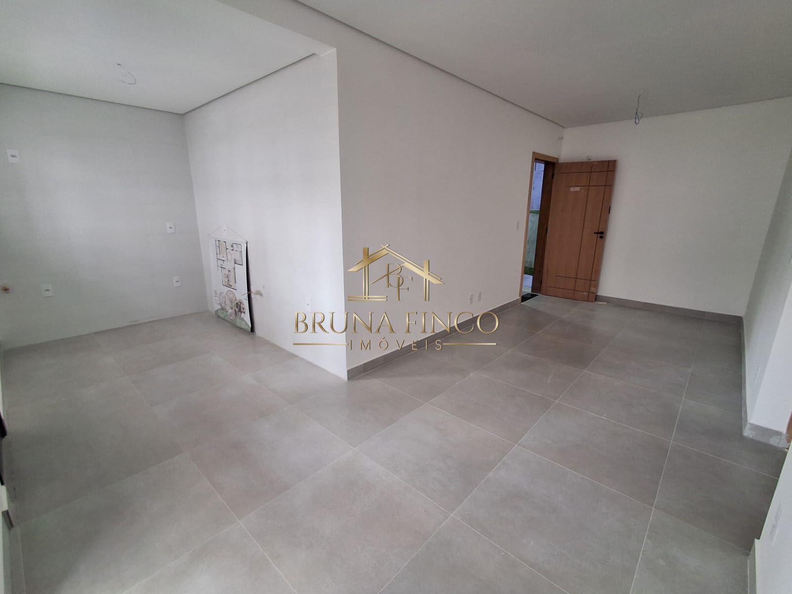 Apartamento à venda com 2 quartos, 63m² - Foto 11