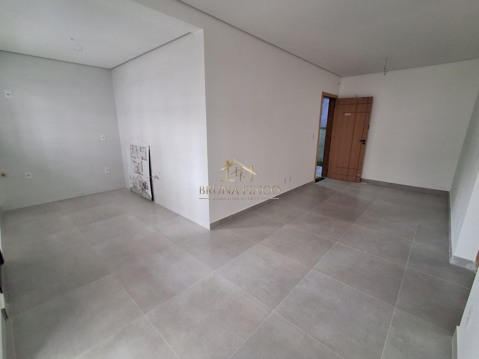 Apartamento à venda com 2 quartos, 63m² - Foto 11