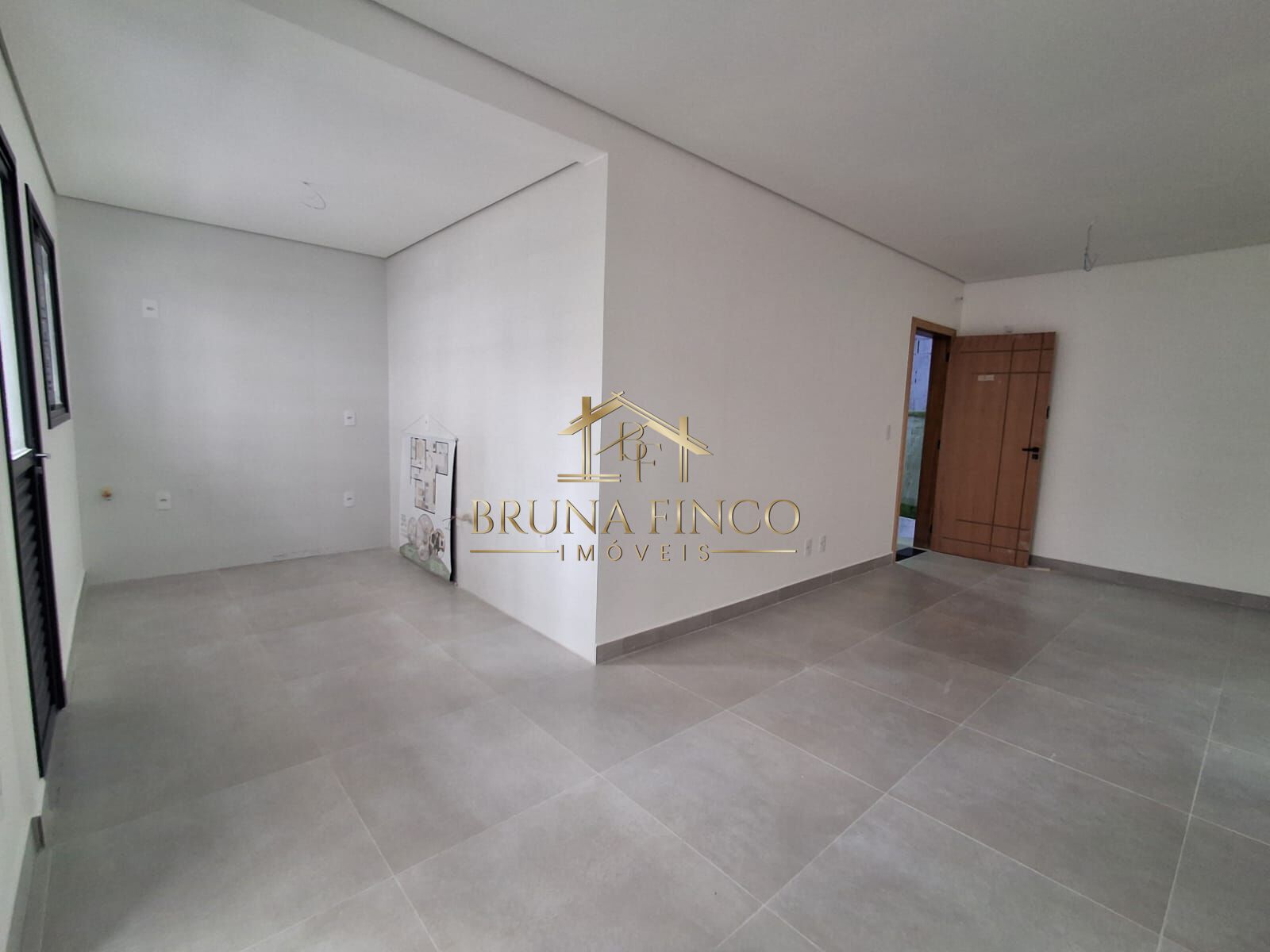 Apartamento à venda com 2 quartos, 63m² - Foto 4