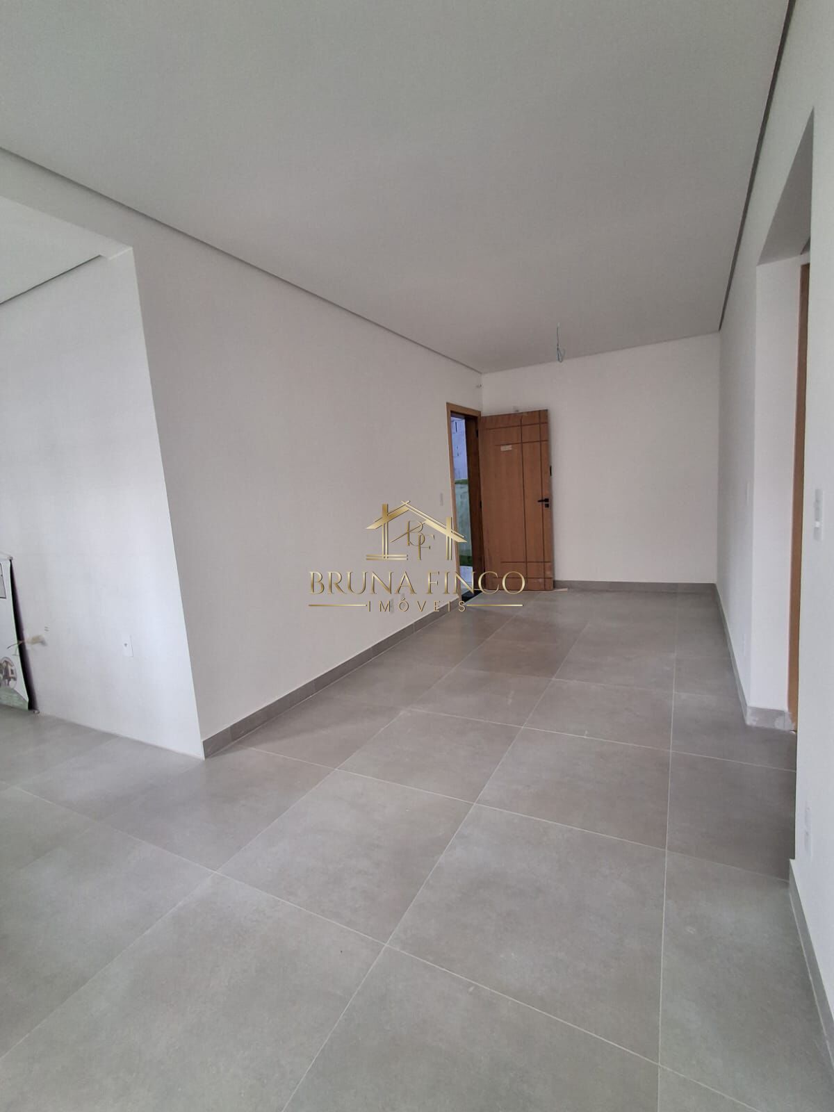 Apartamento à venda com 2 quartos, 63m² - Foto 9