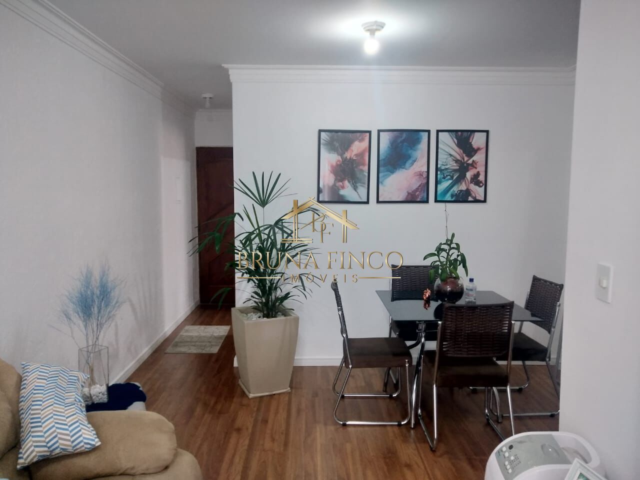 Apartamento à venda com 2 quartos, 56m² - Foto 2