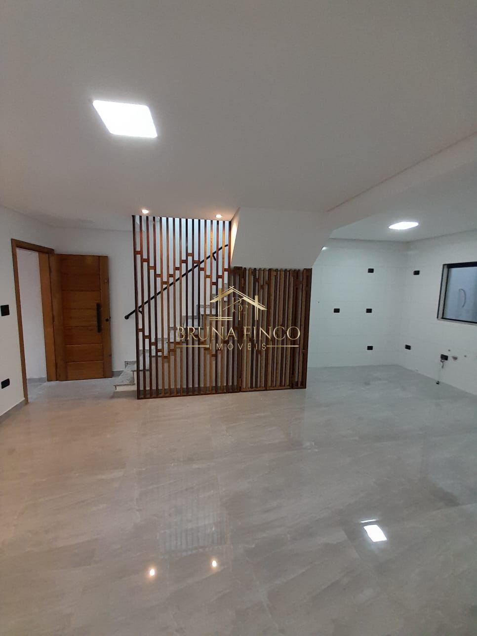 Sobrado à venda com 3 quartos, 108m² - Foto 2