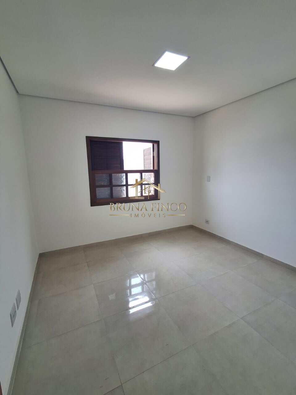 Casa à venda com 3 quartos, 62m² - Foto 27