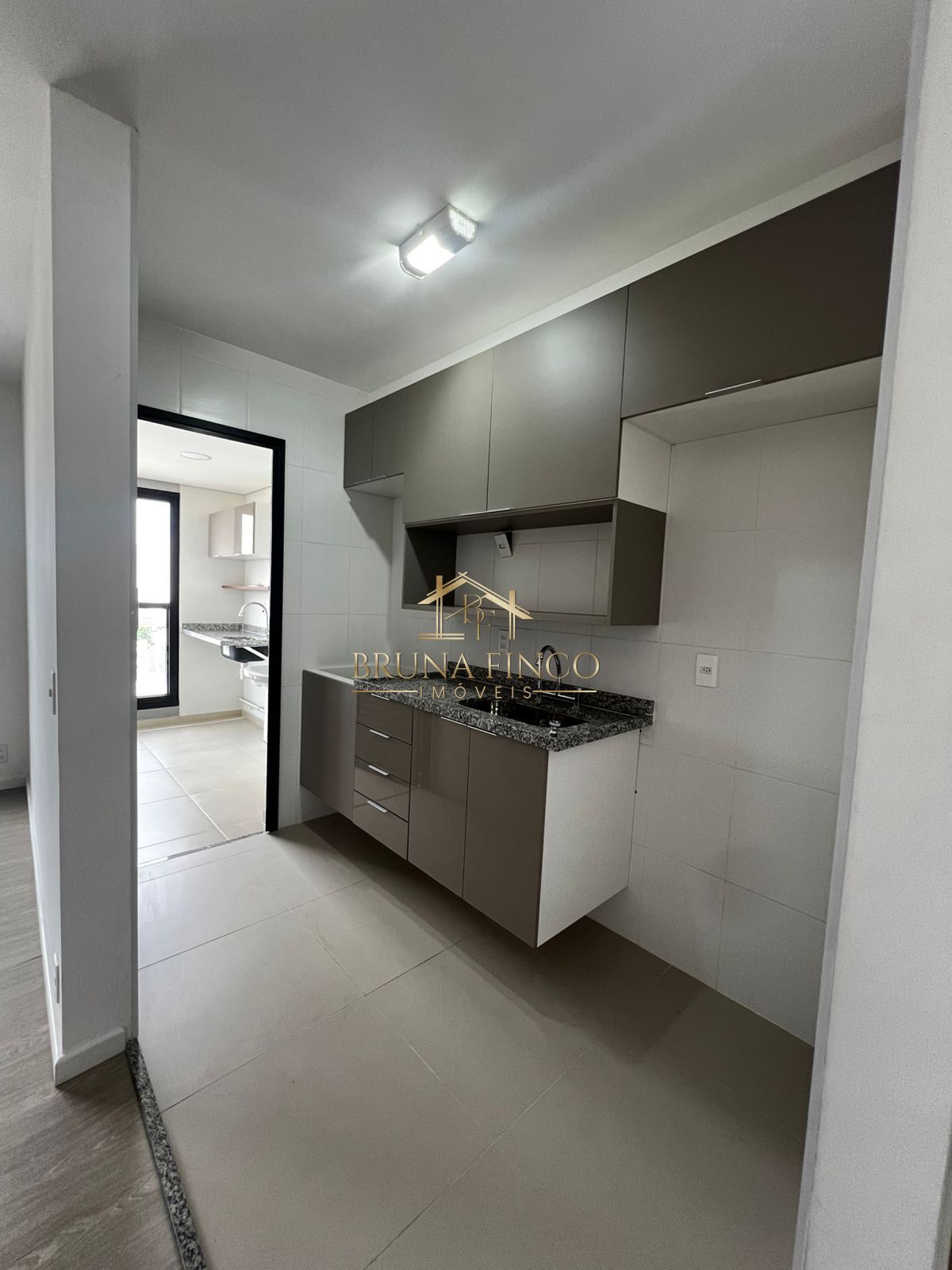 Apartamento à venda com 2 quartos, 57m² - Foto 15