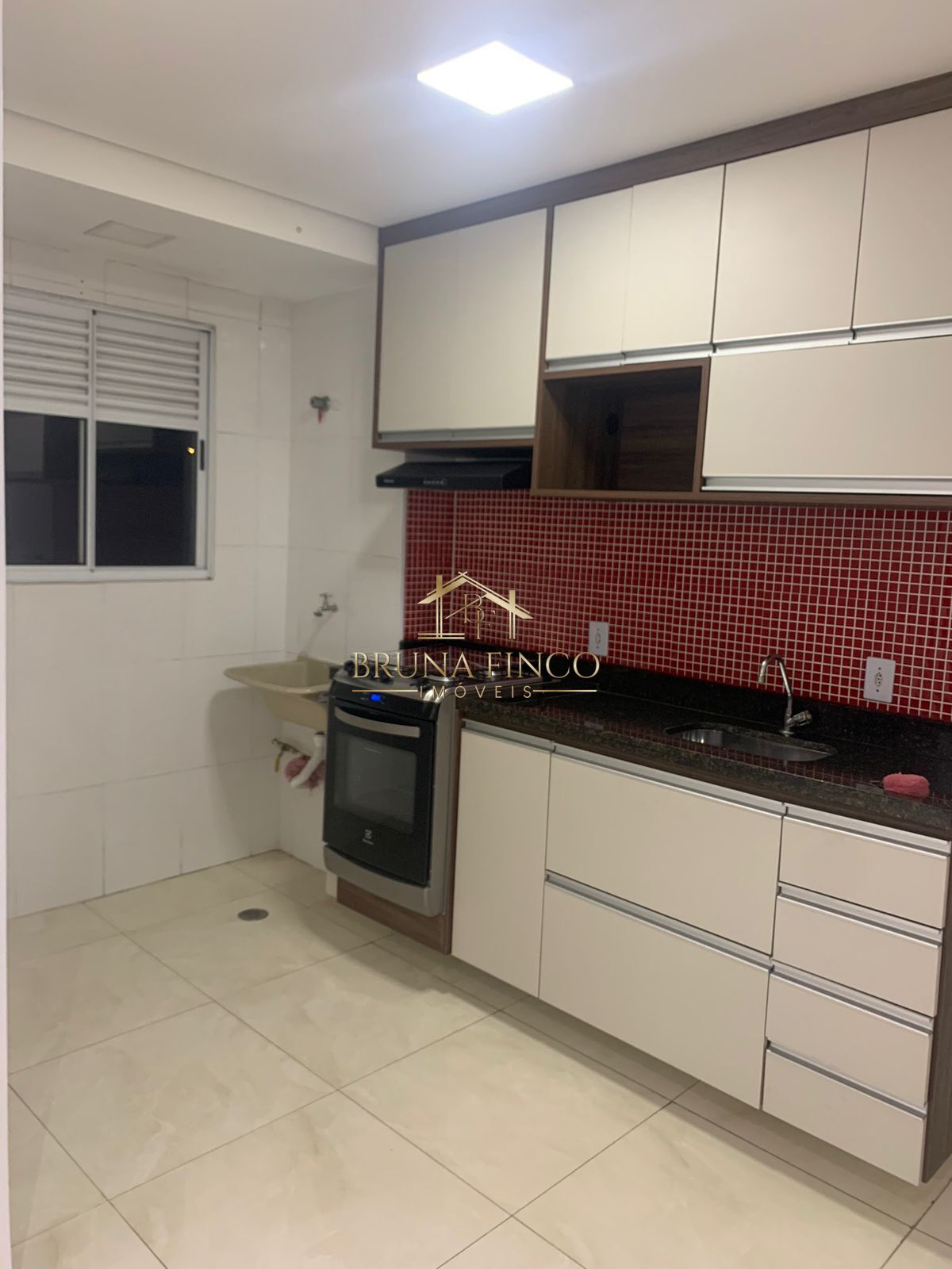 Apartamento à venda com 2 quartos, 44m² - Foto 1