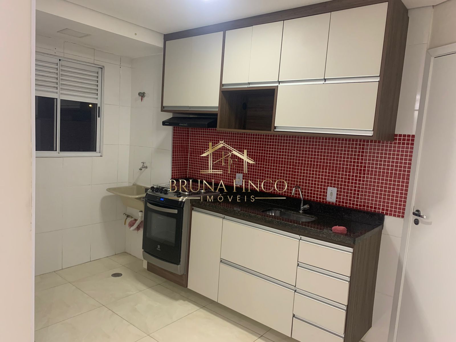 Apartamento à venda com 2 quartos, 44m² - Foto 2