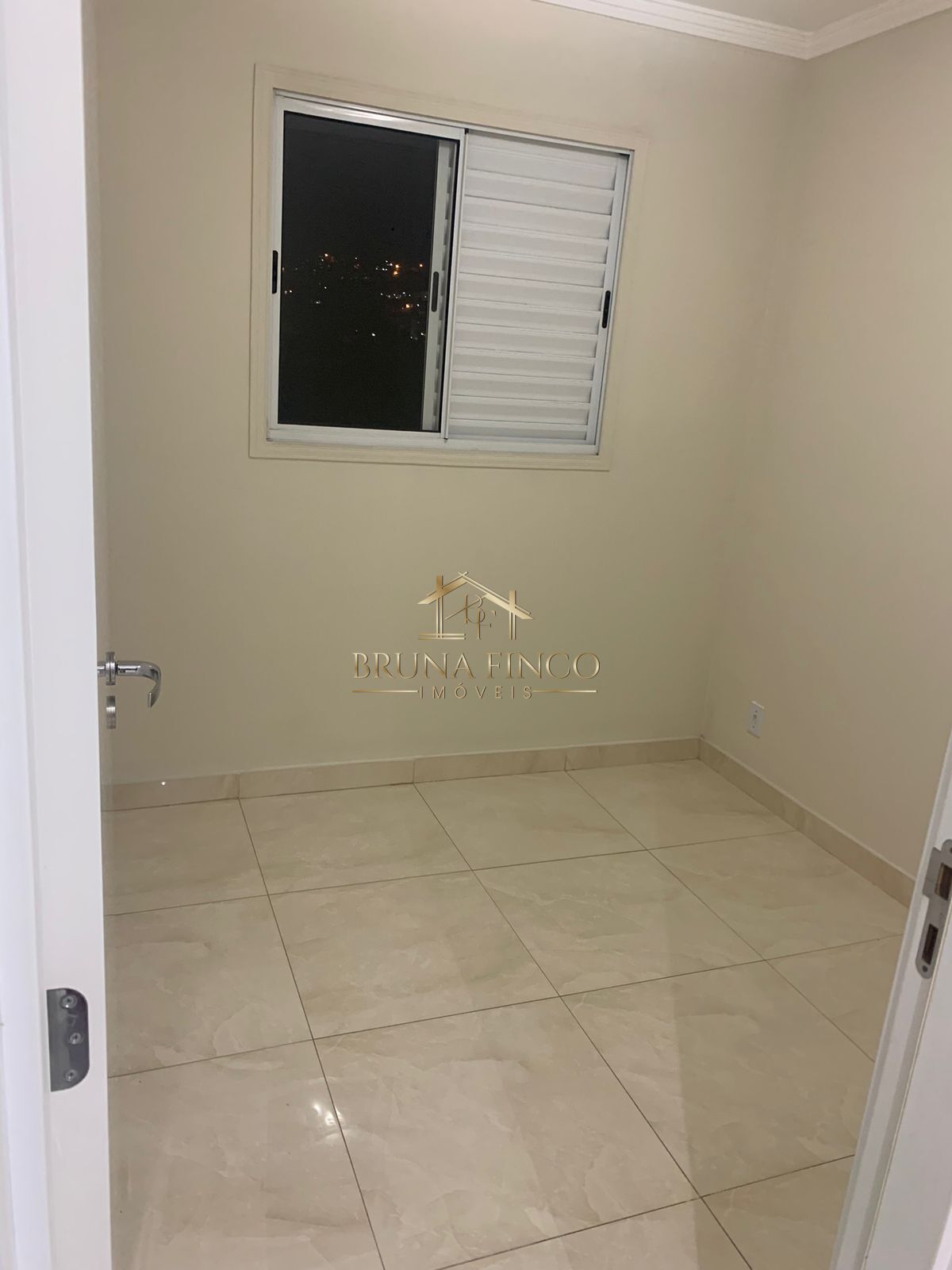 Apartamento à venda com 2 quartos, 44m² - Foto 9