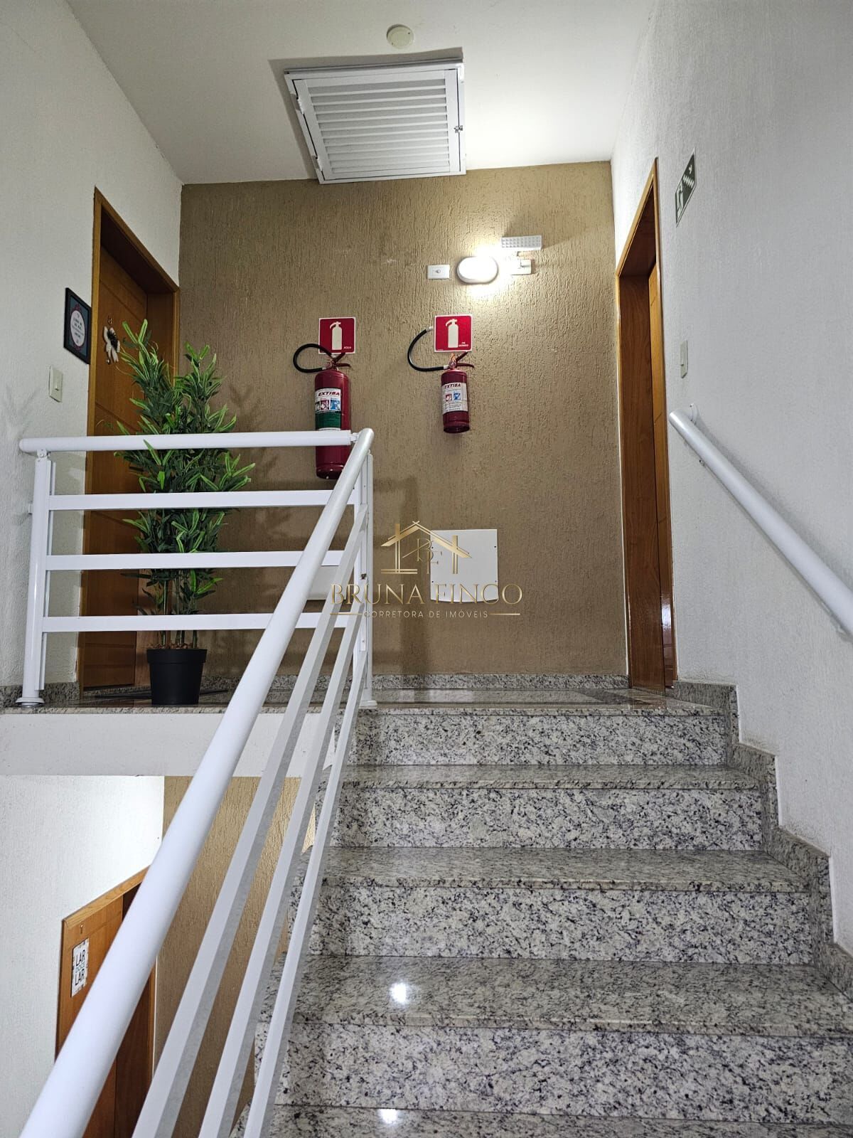 Cobertura à venda com 2 quartos, 83m² - Foto 14