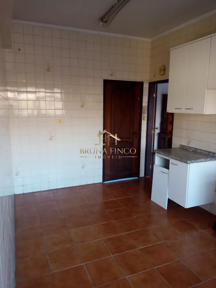 Apartamento à venda com 3 quartos, 148m² - Foto 3