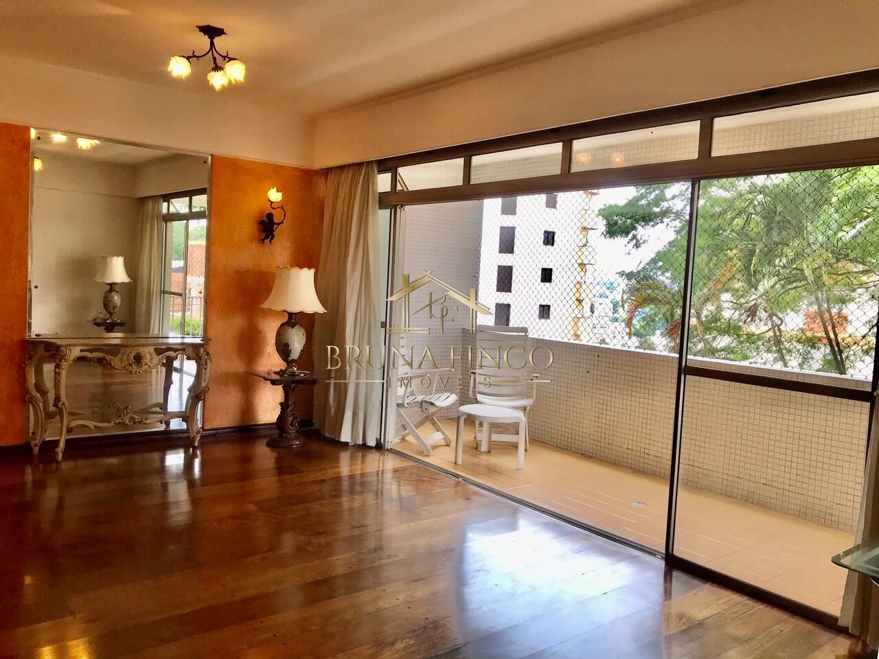 Apartamento à venda com 3 quartos, 160m² - Foto 3