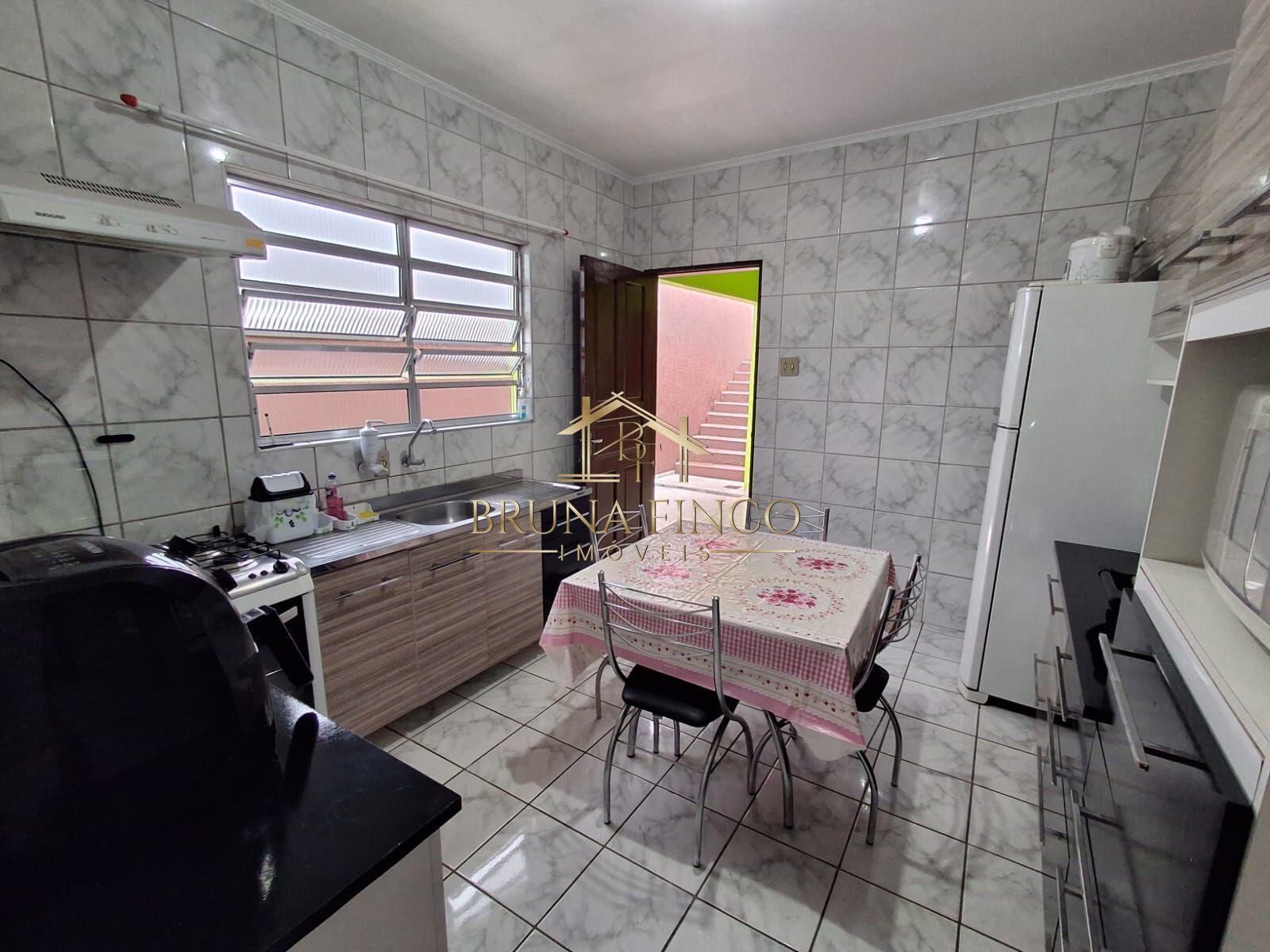 Sobrado à venda com 2 quartos, 99m² - Foto 11