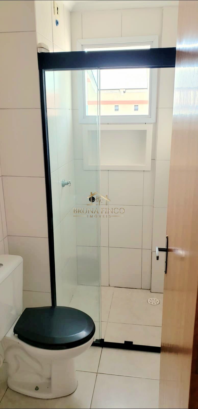 Apartamento à venda com 2 quartos, 64m² - Foto 2