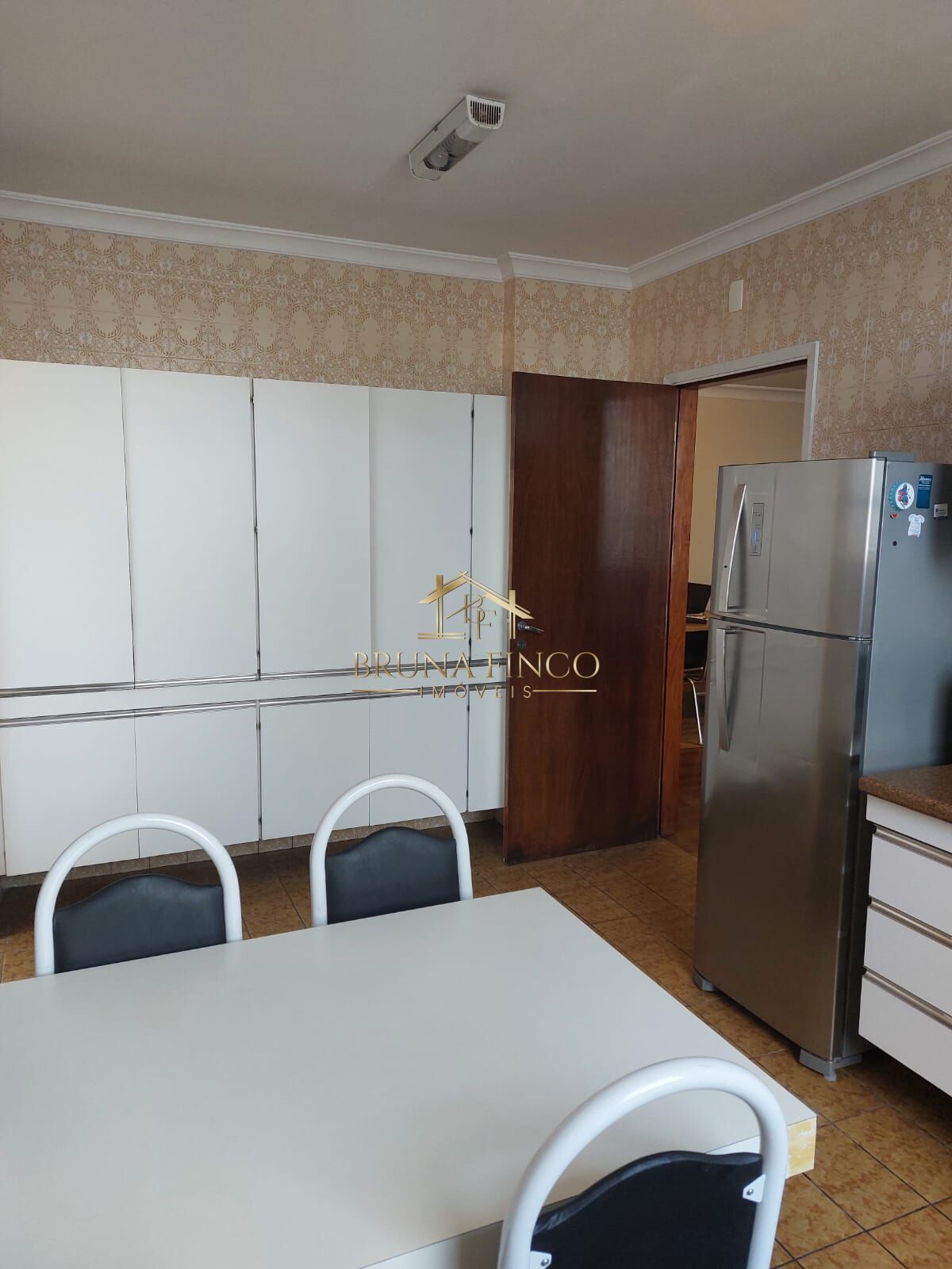 Apartamento à venda com 3 quartos, 170m² - Foto 14