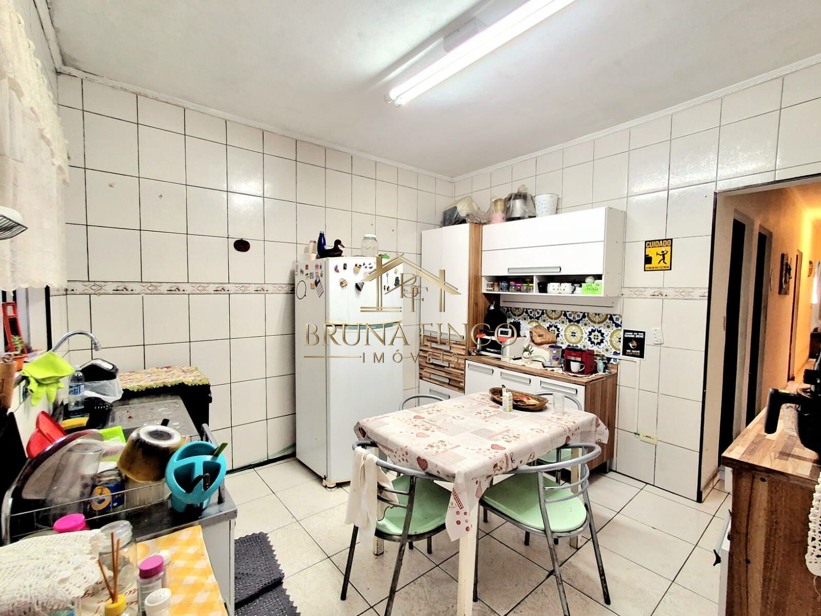 Casa à venda com 2 quartos, 90m² - Foto 8