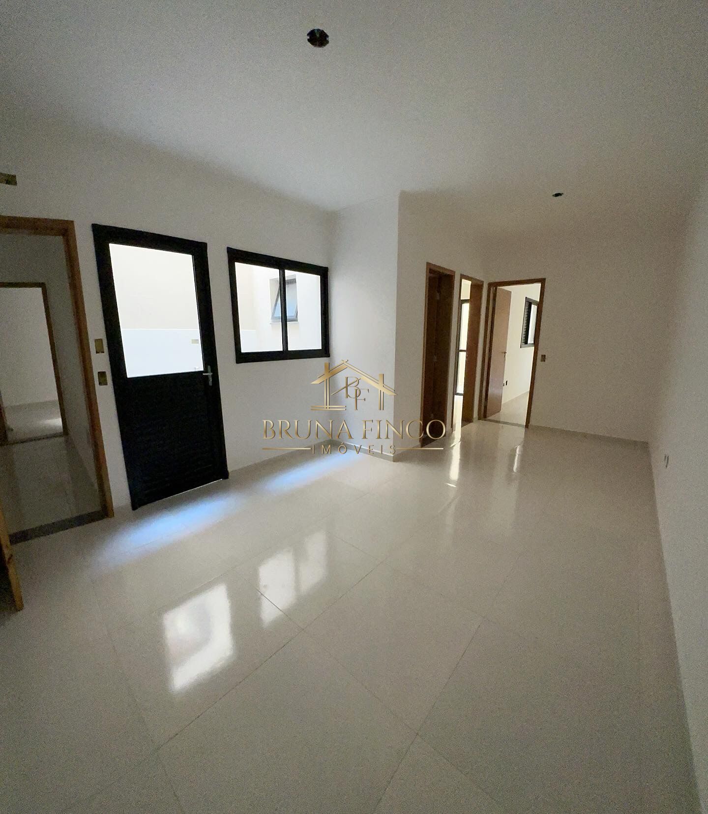 Apartamento à venda com 2 quartos, 44m² - Foto 2