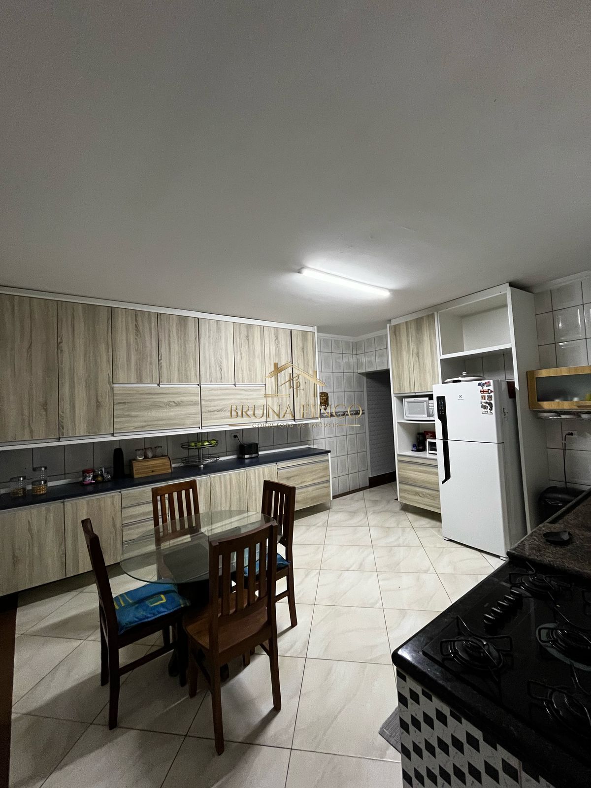 Sobrado, 3 quartos, 200 m² - Foto 1