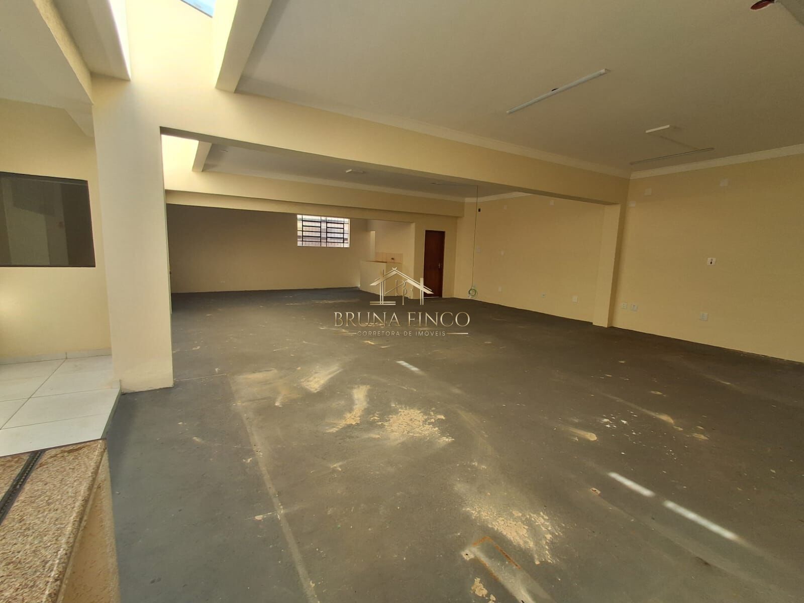 Loja-Salão para alugar com 1 quarto, 120m² - Foto 16