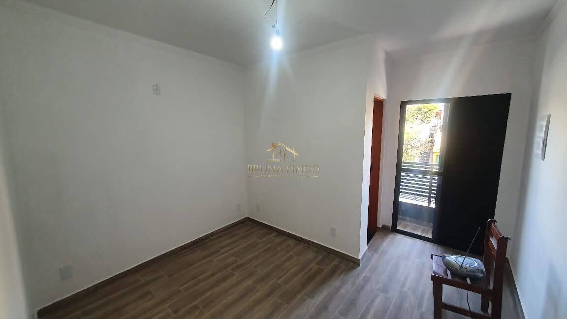 Sobrado à venda com 2 quartos, 130m² - Foto 2
