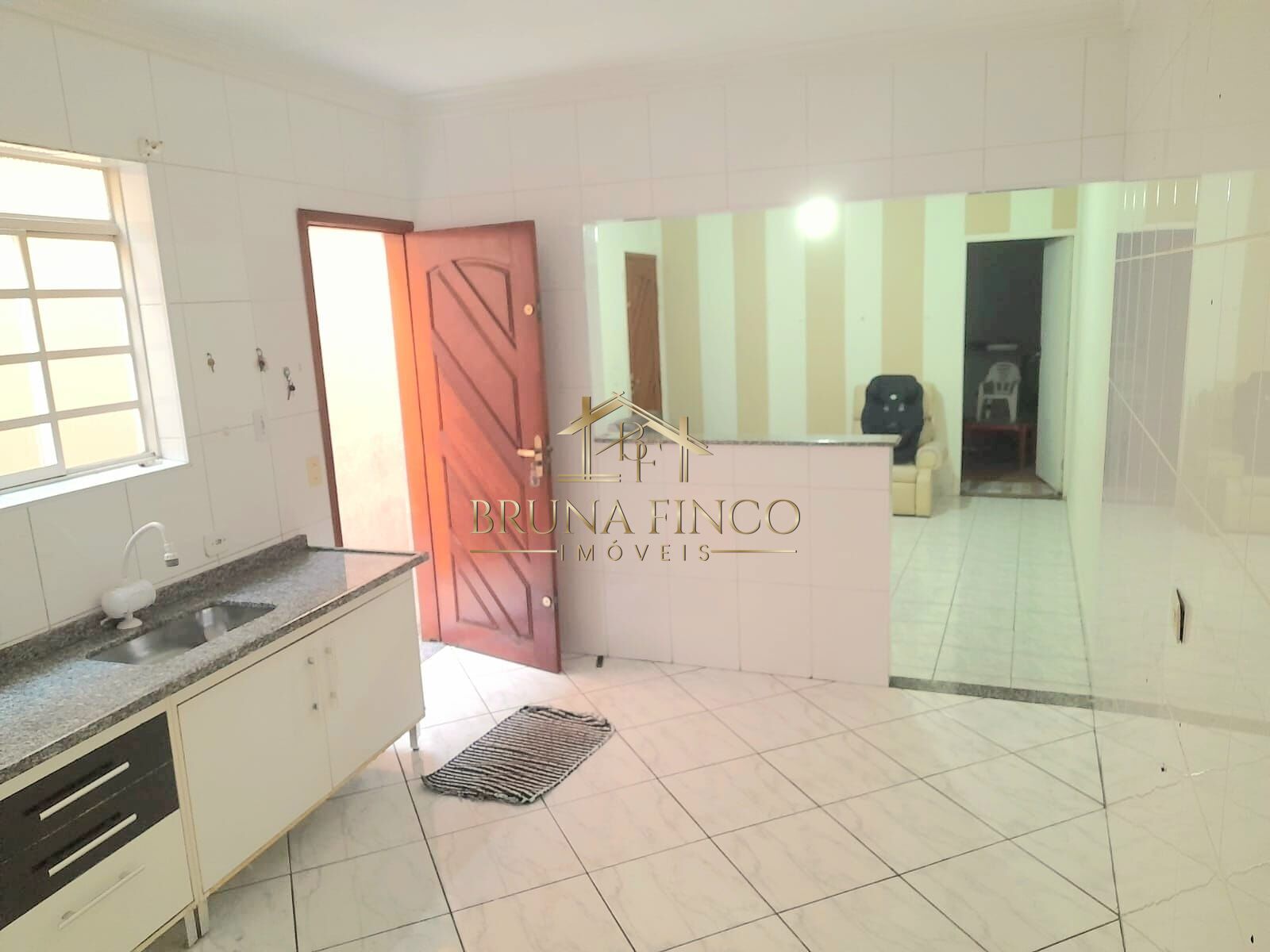 Casa à venda com 3 quartos, 201m² - Foto 5