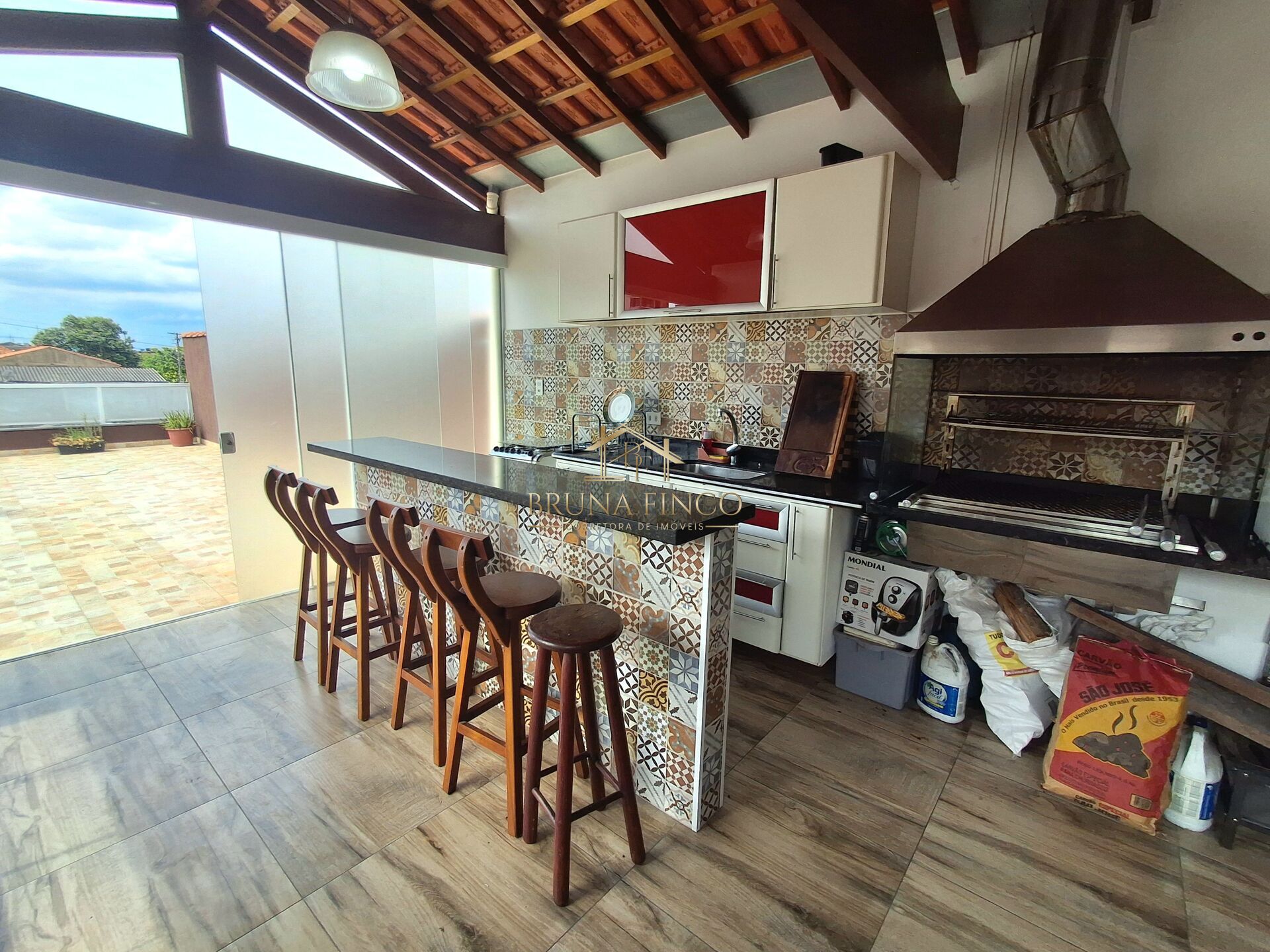 Casa, 2 quartos, 150 m² - Foto 1