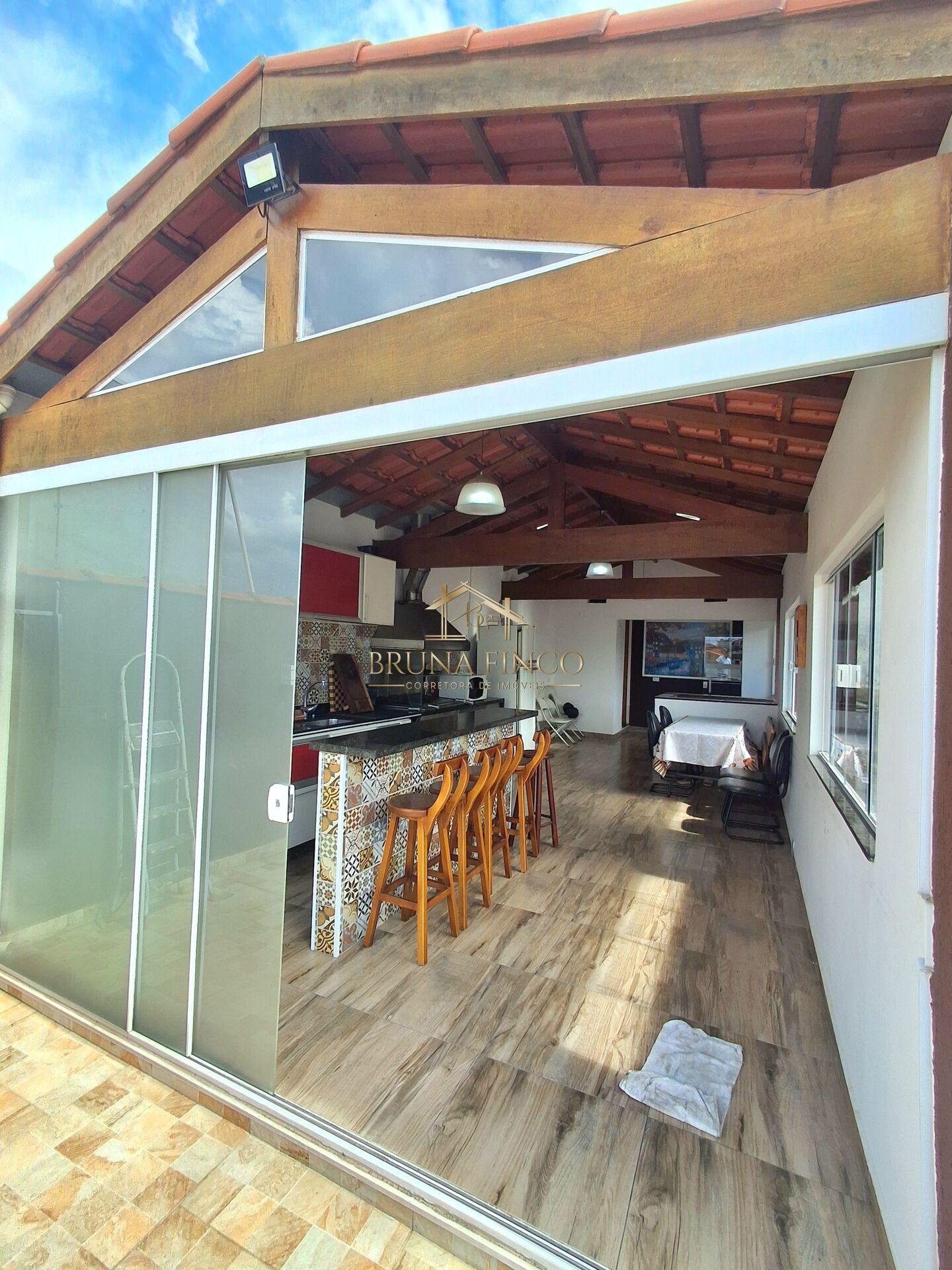 Casa, 2 quartos, 150 m² - Foto 2