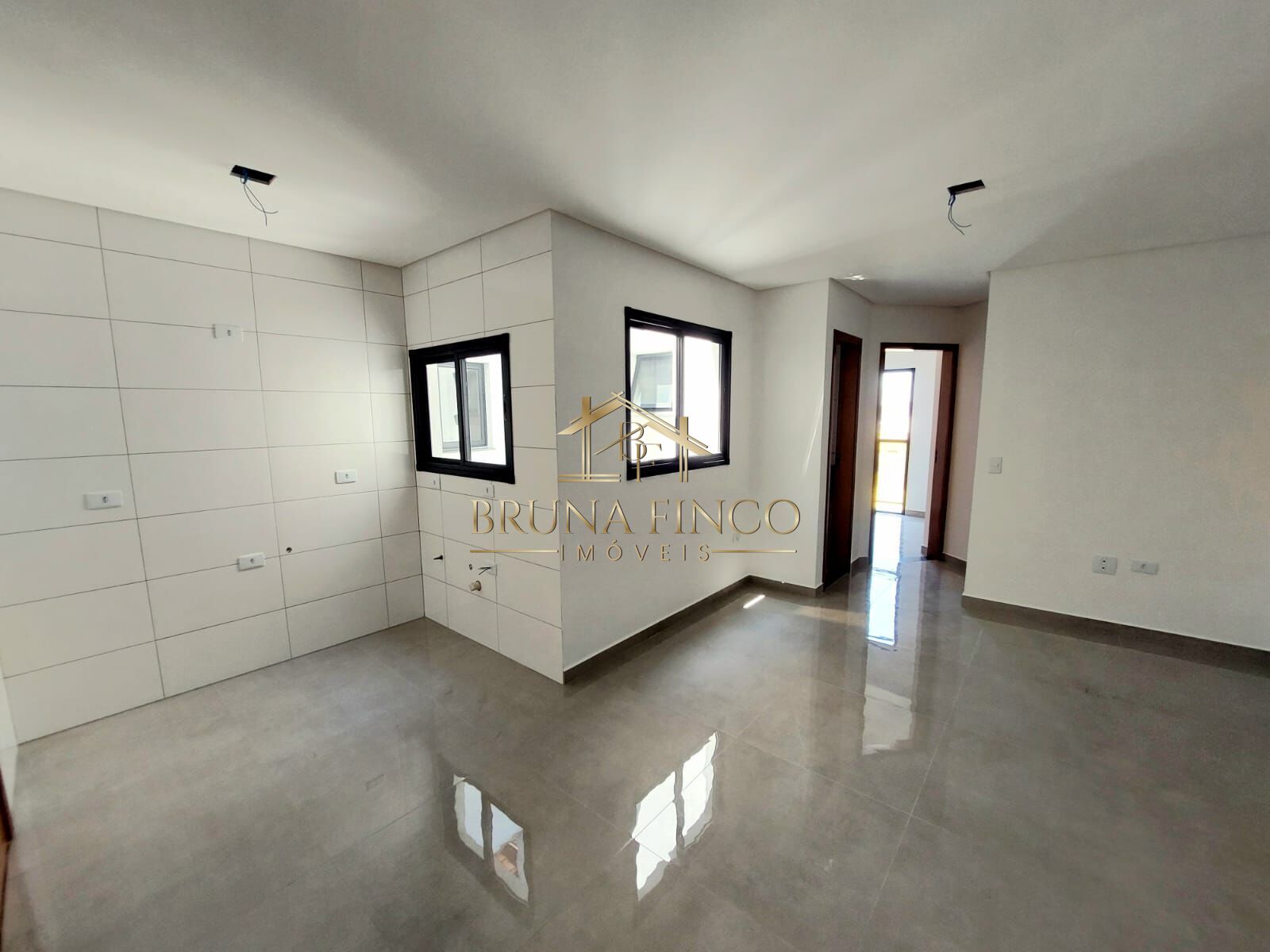 Cobertura à venda com 2 quartos, 82m² - Foto 2