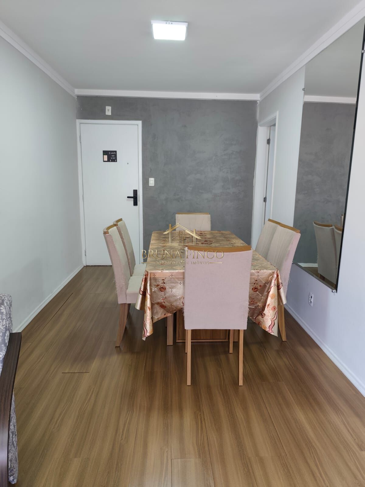 Apartamento à venda com 2 quartos, 63m² - Foto 3