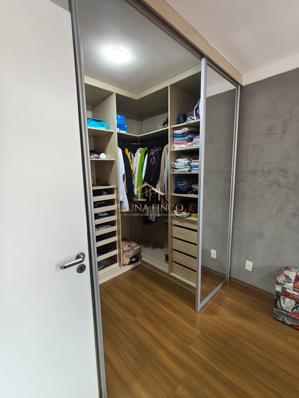 Apartamento à venda com 2 quartos, 63m² - Foto 12