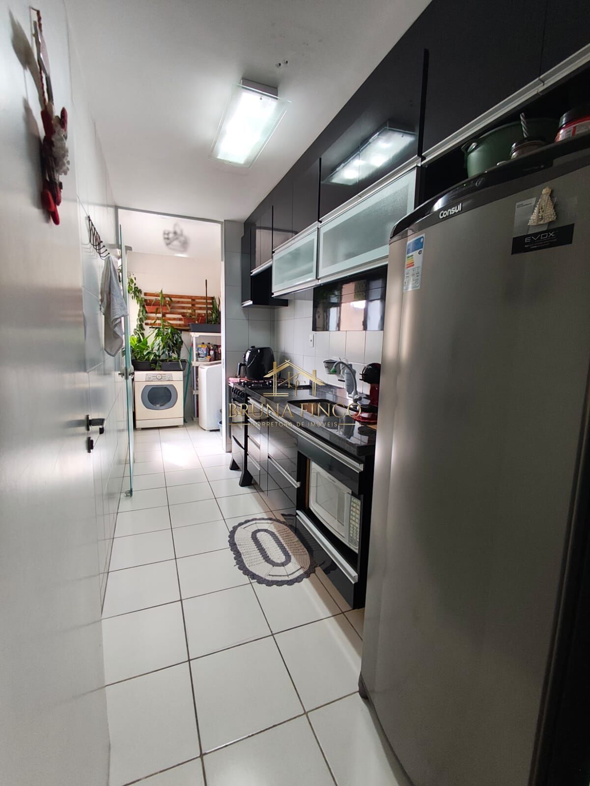 Apartamento à venda com 2 quartos, 63m² - Foto 4