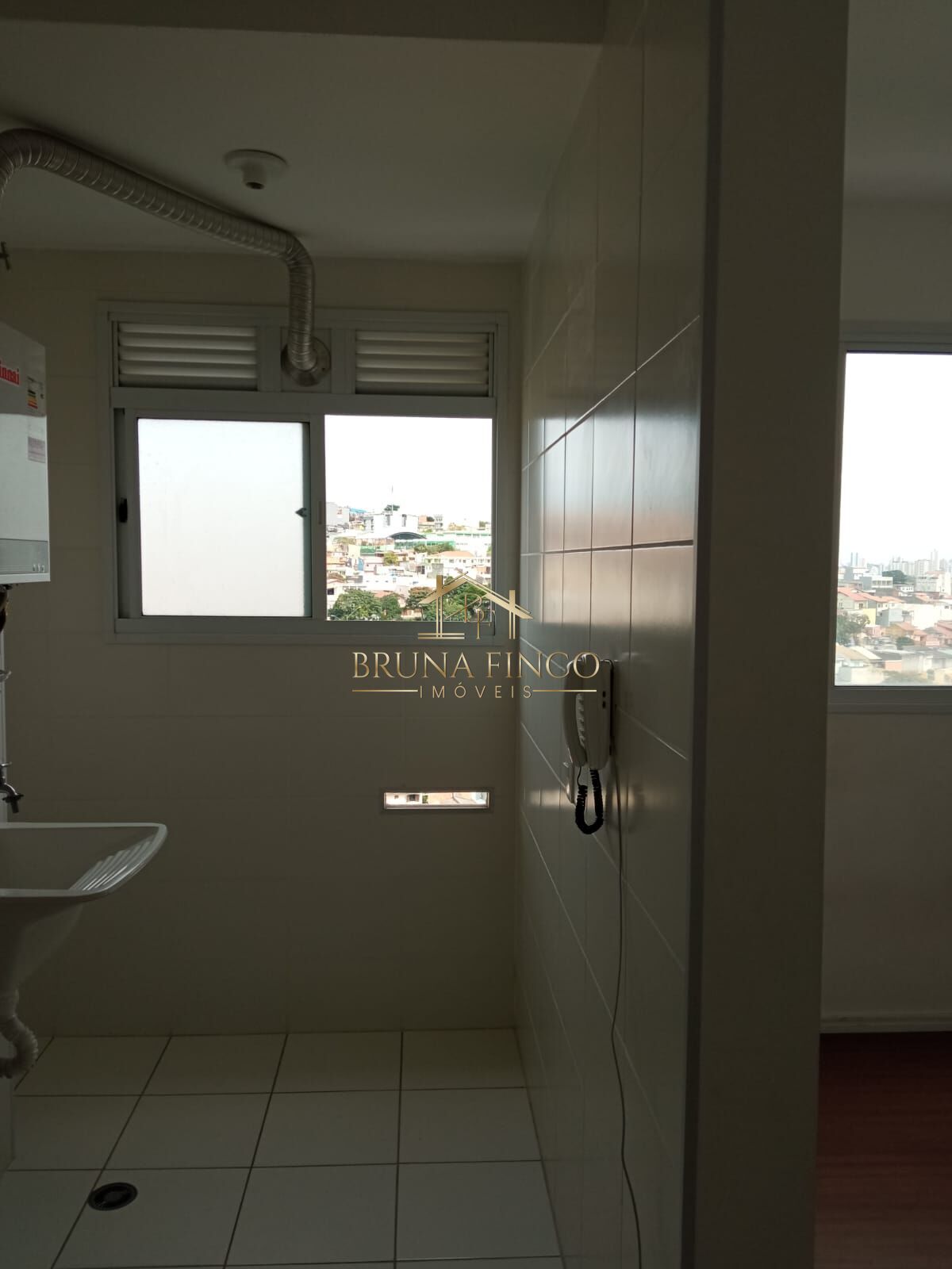 Apartamento à venda com 2 quartos, 42m² - Foto 3