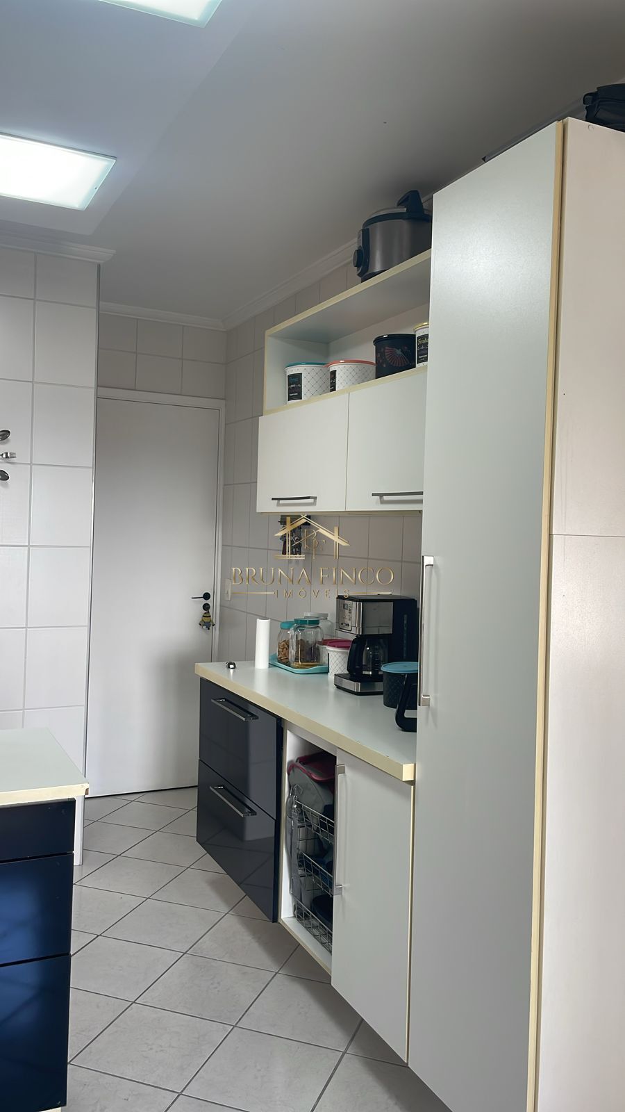 Apartamento à venda com 3 quartos, 140m² - Foto 15