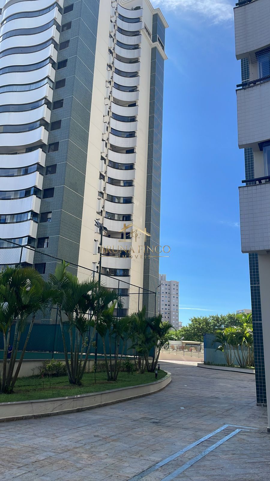 Apartamento à venda com 3 quartos, 140m² - Foto 8