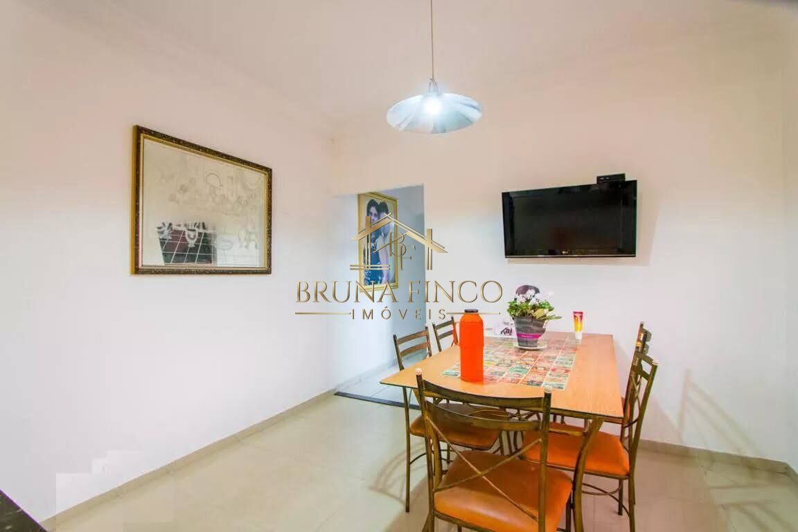 Casa à venda com 4 quartos, 224m² - Foto 11