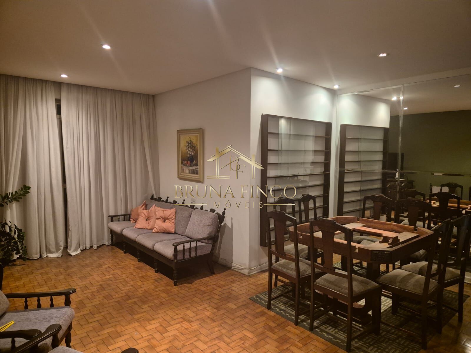 Apartamento à venda com 3 quartos, 108m² - Foto 1