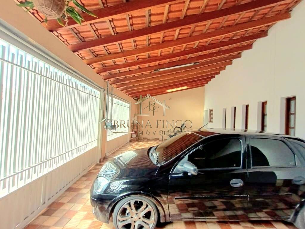 Casa à venda com 4 quartos, 240m² - Foto 26