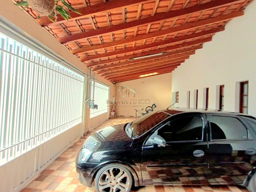 Casa à venda com 4 quartos, 240m² - Foto 26