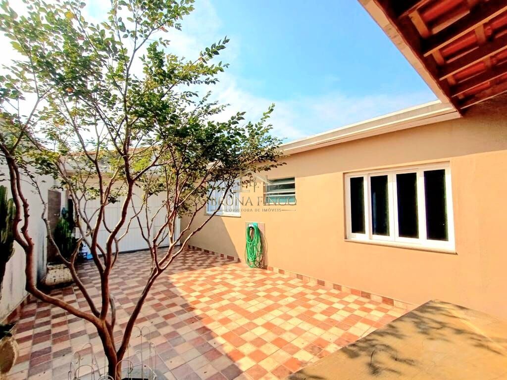 Casa à venda com 4 quartos, 240m² - Foto 22