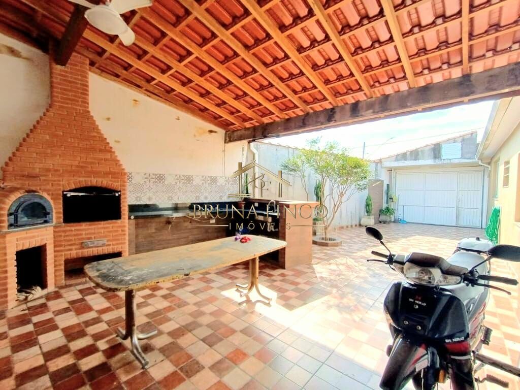 Casa à venda com 4 quartos, 240m² - Foto 25