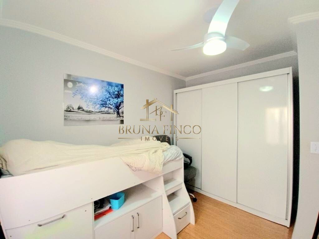 Casa à venda com 4 quartos, 240m² - Foto 11